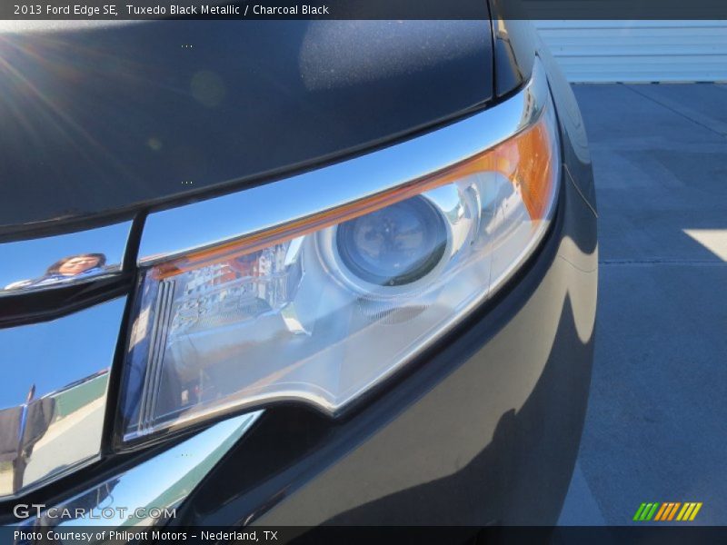 Tuxedo Black Metallic / Charcoal Black 2013 Ford Edge SE