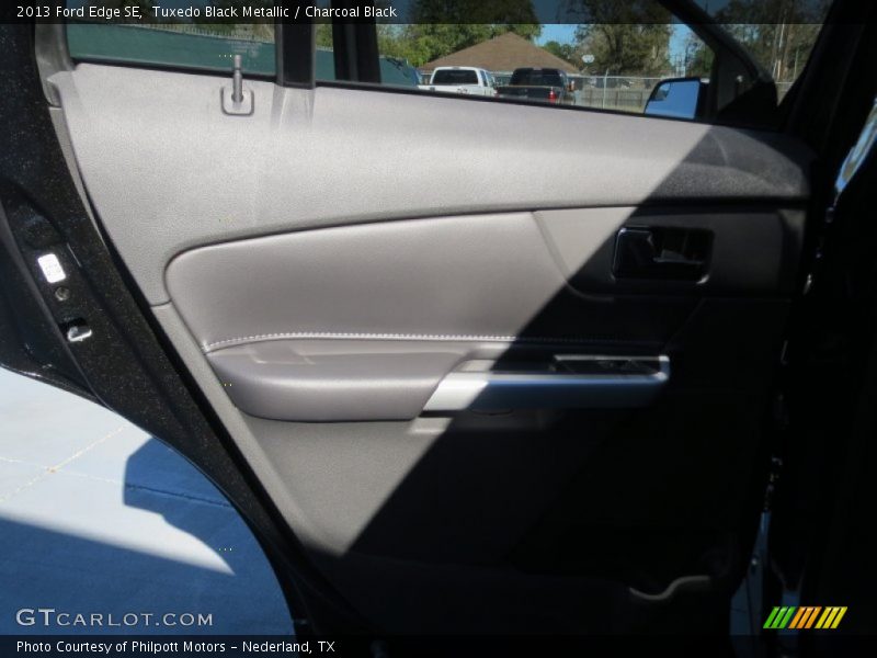 Tuxedo Black Metallic / Charcoal Black 2013 Ford Edge SE