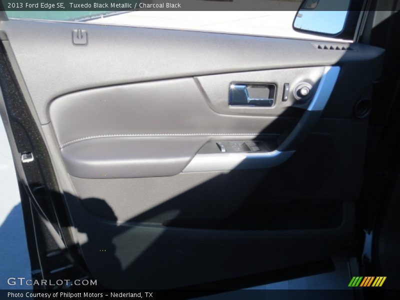 Tuxedo Black Metallic / Charcoal Black 2013 Ford Edge SE