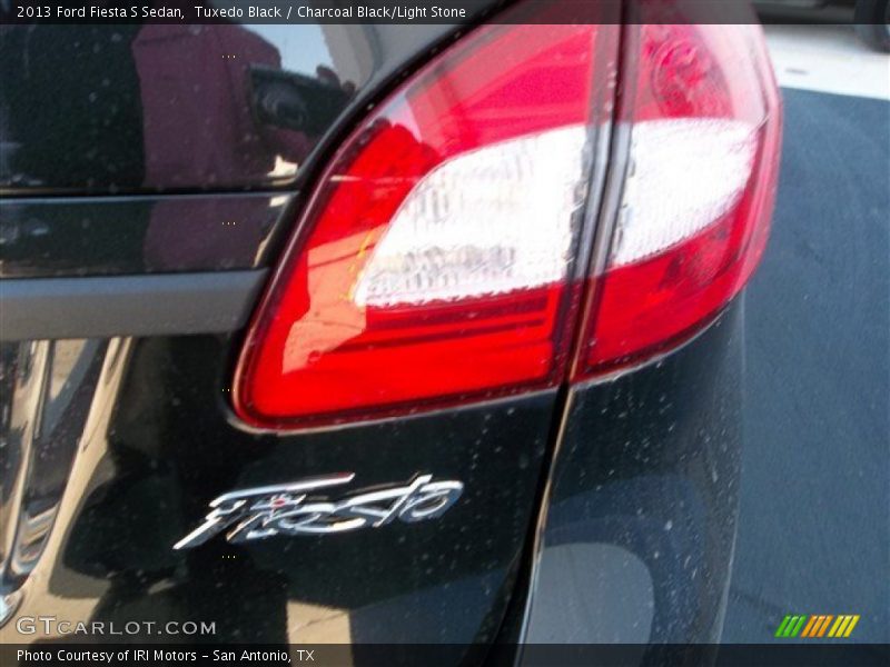 Tuxedo Black / Charcoal Black/Light Stone 2013 Ford Fiesta S Sedan
