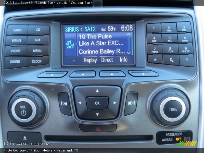 Tuxedo Black Metallic / Charcoal Black 2013 Ford Edge SE