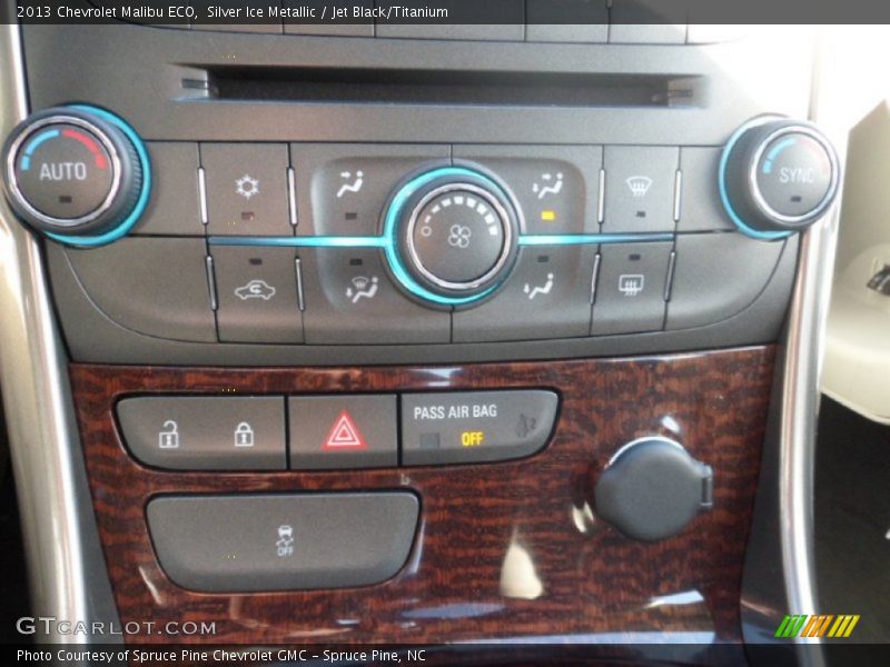 Silver Ice Metallic / Jet Black/Titanium 2013 Chevrolet Malibu ECO