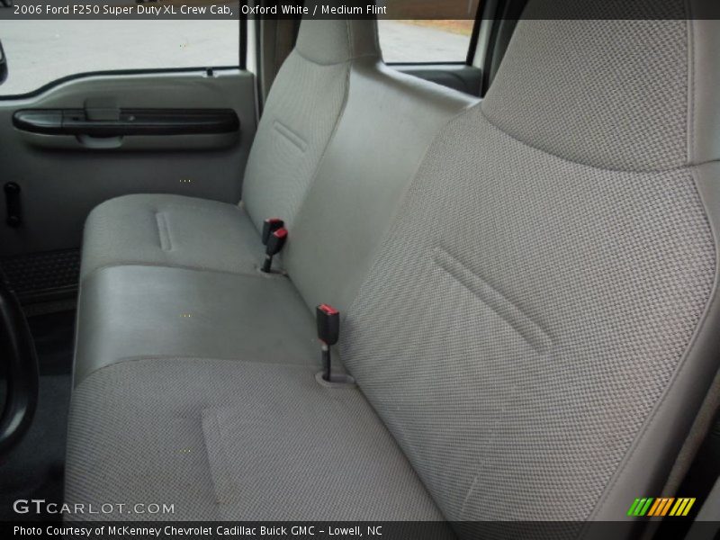 Oxford White / Medium Flint 2006 Ford F250 Super Duty XL Crew Cab