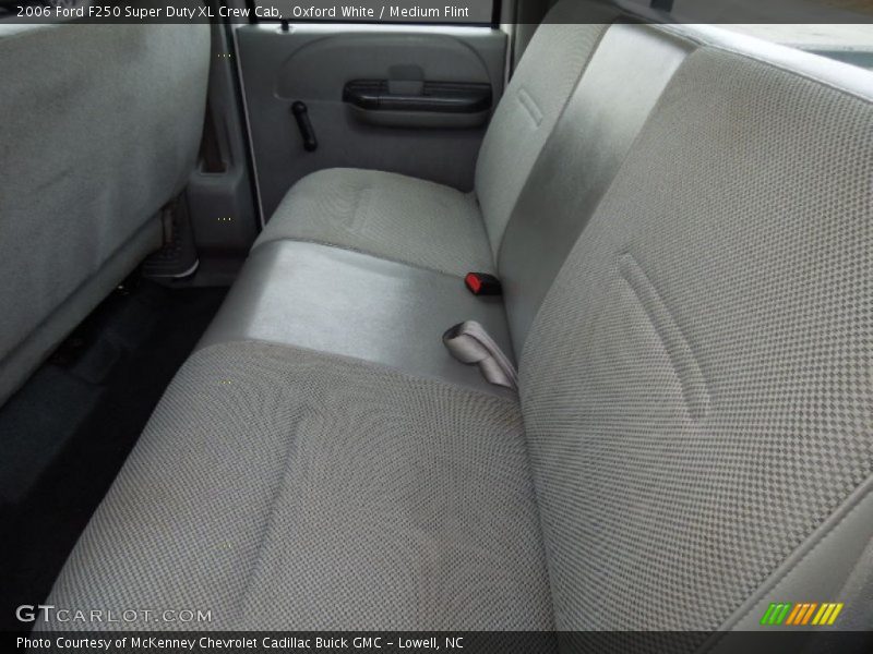 Oxford White / Medium Flint 2006 Ford F250 Super Duty XL Crew Cab