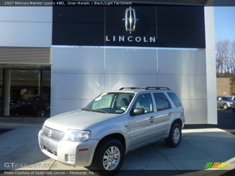 Silver Metallic / Black/Light Parchment 2007 Mercury Mariner Luxury 4WD
