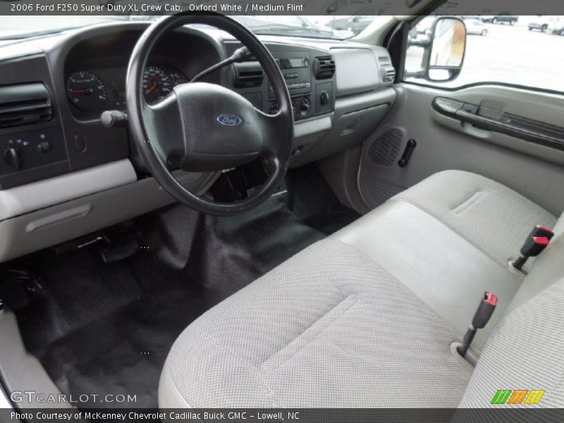 Oxford White / Medium Flint 2006 Ford F250 Super Duty XL Crew Cab