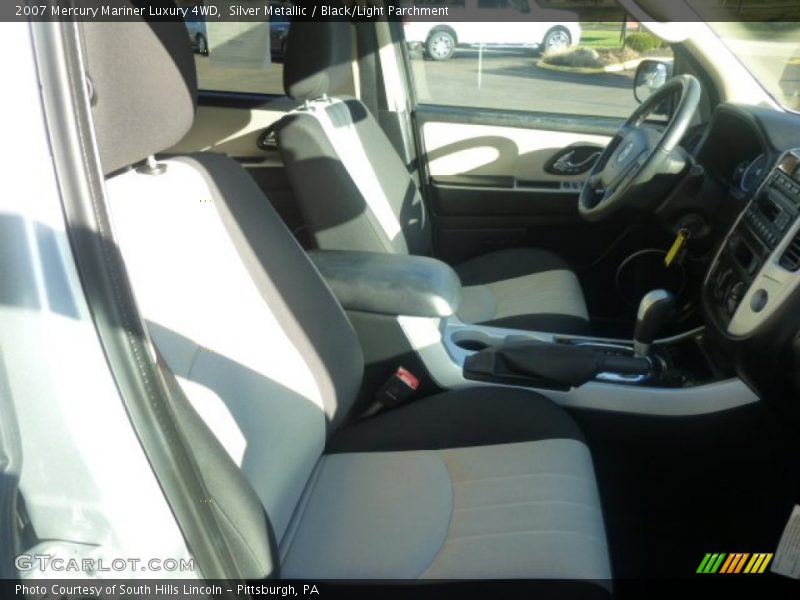 Silver Metallic / Black/Light Parchment 2007 Mercury Mariner Luxury 4WD