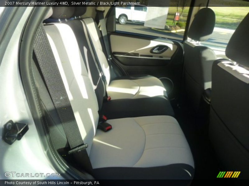Rear Seat of 2007 Mariner Luxury 4WD