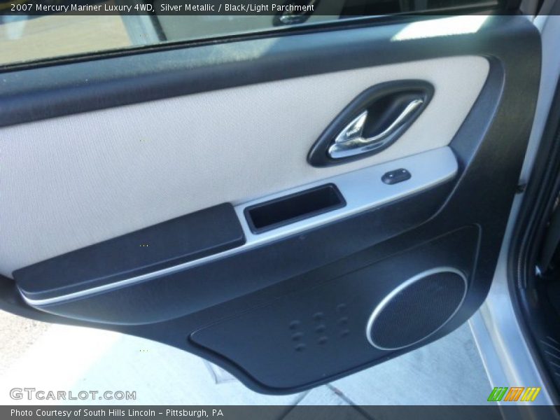 Silver Metallic / Black/Light Parchment 2007 Mercury Mariner Luxury 4WD