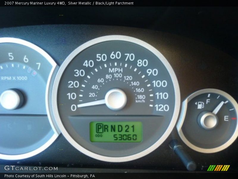 Silver Metallic / Black/Light Parchment 2007 Mercury Mariner Luxury 4WD