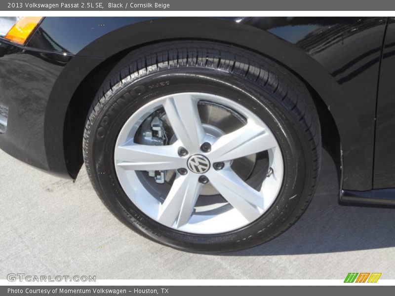 Black / Cornsilk Beige 2013 Volkswagen Passat 2.5L SE