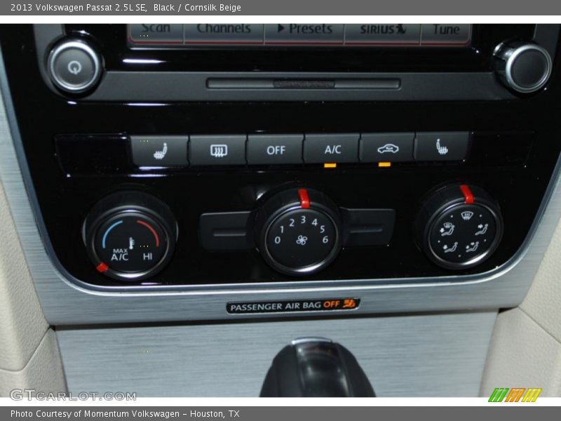 Black / Cornsilk Beige 2013 Volkswagen Passat 2.5L SE