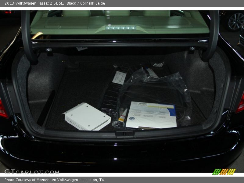 Black / Cornsilk Beige 2013 Volkswagen Passat 2.5L SE