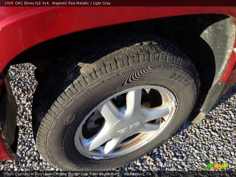 Magnetic Red Metallic / Light Gray 2005 GMC Envoy SLE 4x4