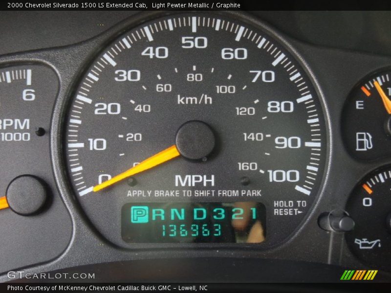 Light Pewter Metallic / Graphite 2000 Chevrolet Silverado 1500 LS Extended Cab