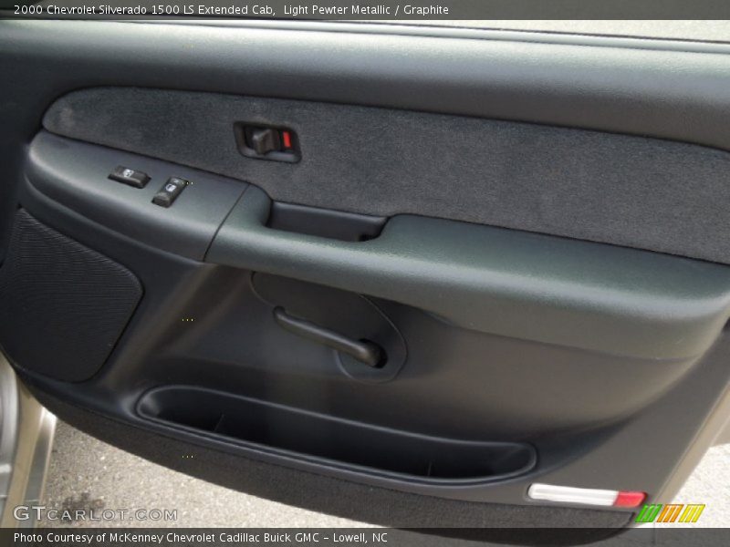 Light Pewter Metallic / Graphite 2000 Chevrolet Silverado 1500 LS Extended Cab