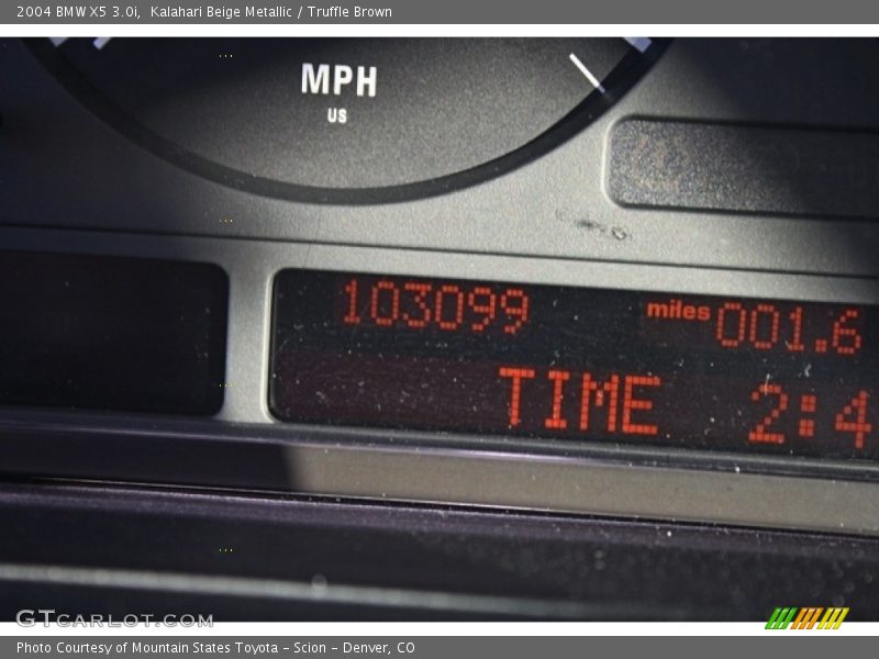 Kalahari Beige Metallic / Truffle Brown 2004 BMW X5 3.0i