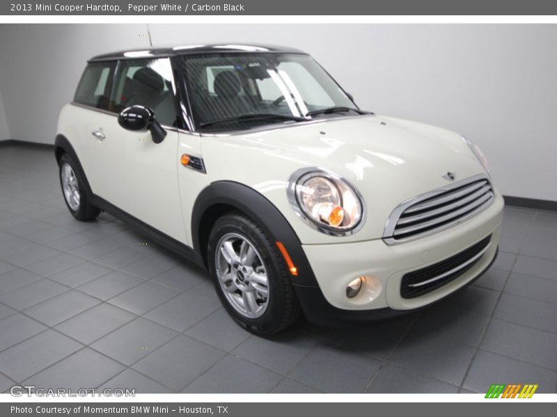 Pepper White / Carbon Black 2013 Mini Cooper Hardtop