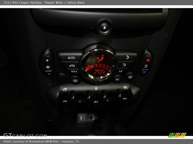 Pepper White / Carbon Black 2013 Mini Cooper Hardtop