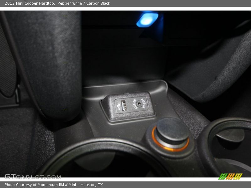 Pepper White / Carbon Black 2013 Mini Cooper Hardtop