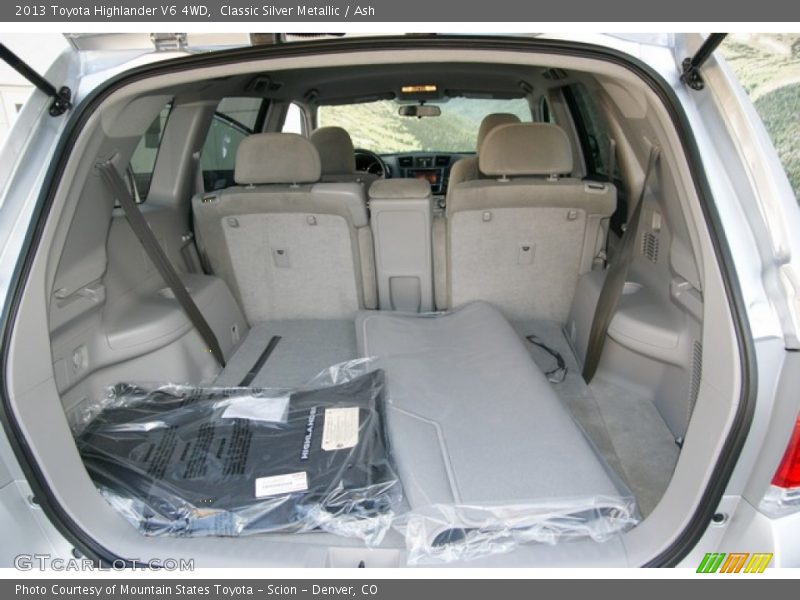 Classic Silver Metallic / Ash 2013 Toyota Highlander V6 4WD