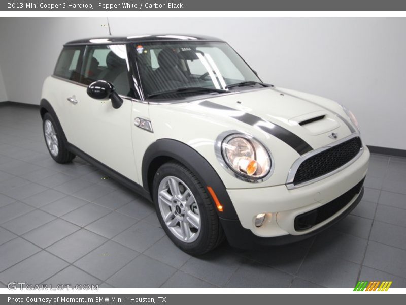 Pepper White / Carbon Black 2013 Mini Cooper S Hardtop