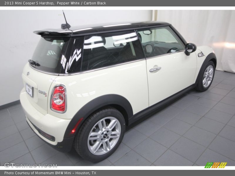 Pepper White / Carbon Black 2013 Mini Cooper S Hardtop