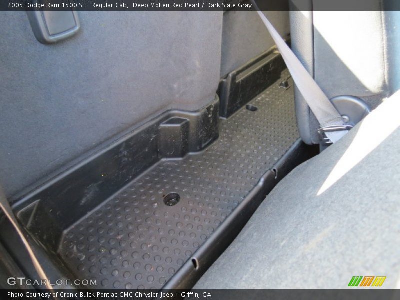 Deep Molten Red Pearl / Dark Slate Gray 2005 Dodge Ram 1500 SLT Regular Cab