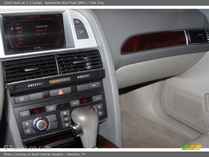 Aventurine Blue Pearl Effect / Pale Grey 2009 Audi A6 3.2 Sedan