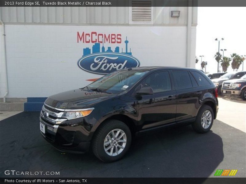 Tuxedo Black Metallic / Charcoal Black 2013 Ford Edge SE