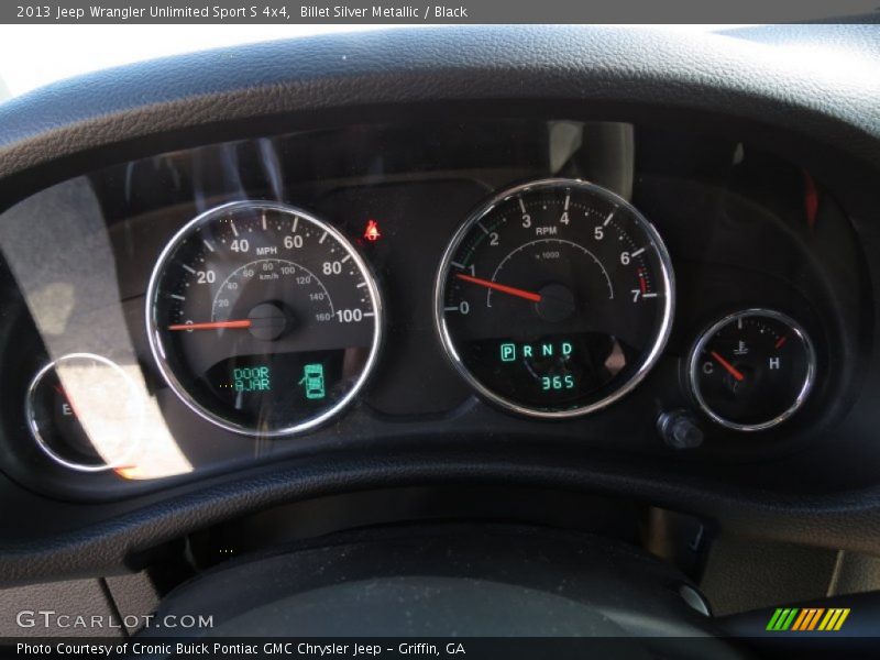  2013 Wrangler Unlimited Sport S 4x4 Sport S 4x4 Gauges