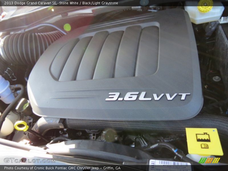 Stone White / Black/Light Graystone 2013 Dodge Grand Caravan SE