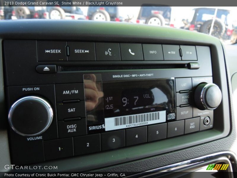 Stone White / Black/Light Graystone 2013 Dodge Grand Caravan SE