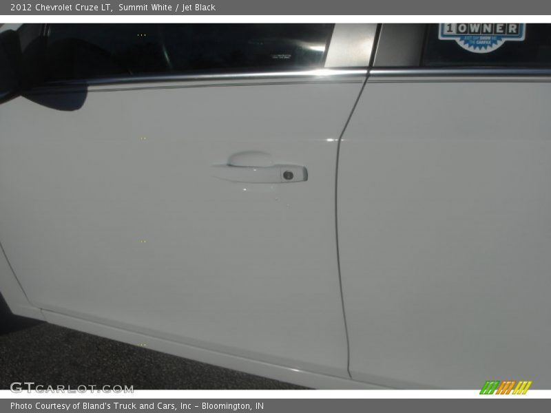 Summit White / Jet Black 2012 Chevrolet Cruze LT