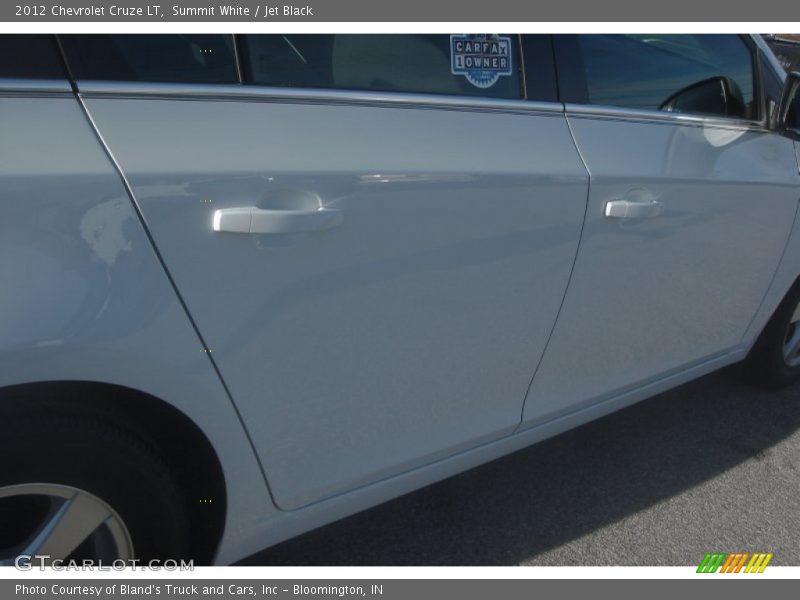 Summit White / Jet Black 2012 Chevrolet Cruze LT