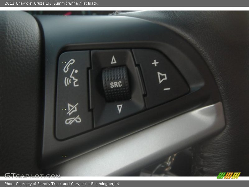 Summit White / Jet Black 2012 Chevrolet Cruze LT