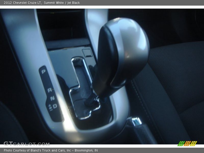 Summit White / Jet Black 2012 Chevrolet Cruze LT