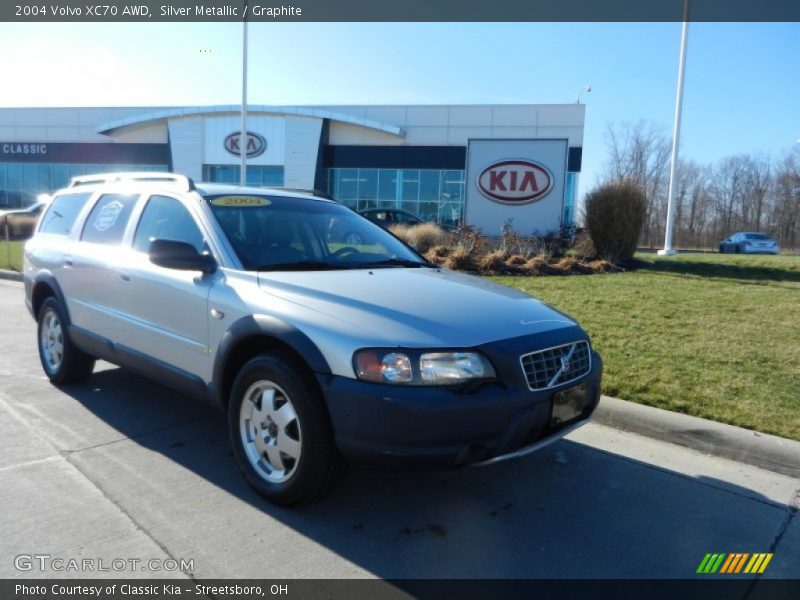 Silver Metallic / Graphite 2004 Volvo XC70 AWD