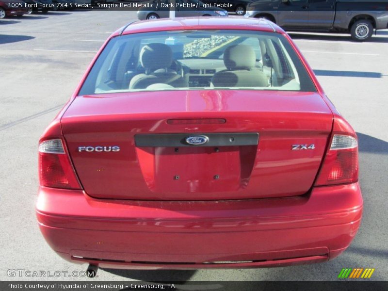 Sangria Red Metallic / Dark Pebble/Light Pebble 2005 Ford Focus ZX4 S Sedan