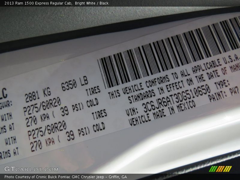 Bright White / Black 2013 Ram 1500 Express Regular Cab