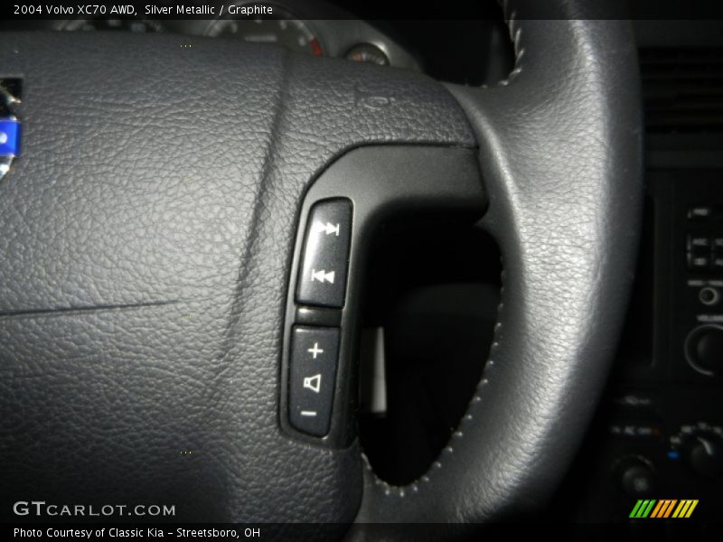 Silver Metallic / Graphite 2004 Volvo XC70 AWD