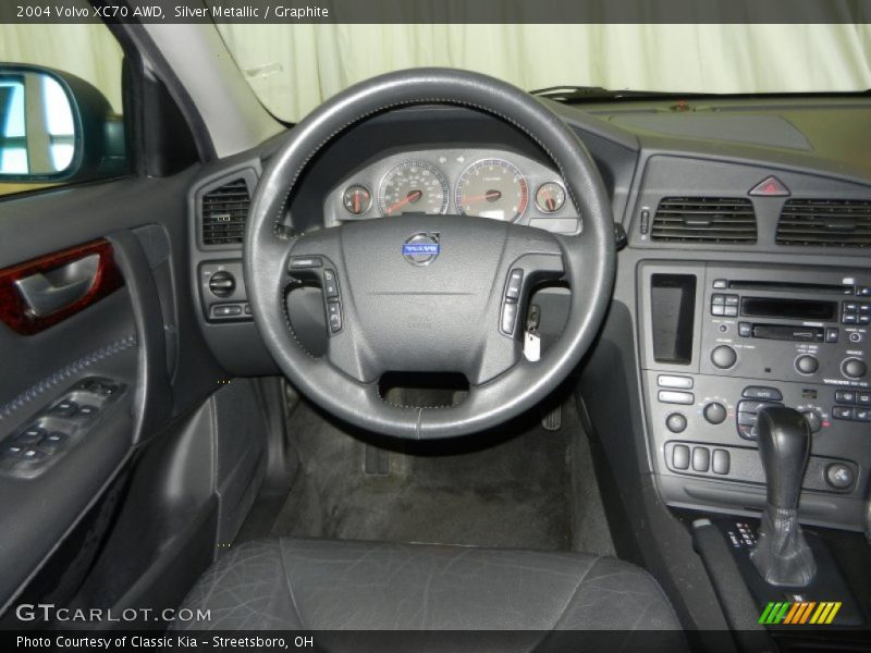Silver Metallic / Graphite 2004 Volvo XC70 AWD