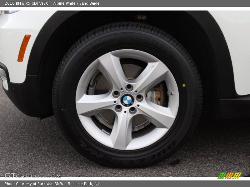 Alpine White / Sand Beige 2010 BMW X5 xDrive30i