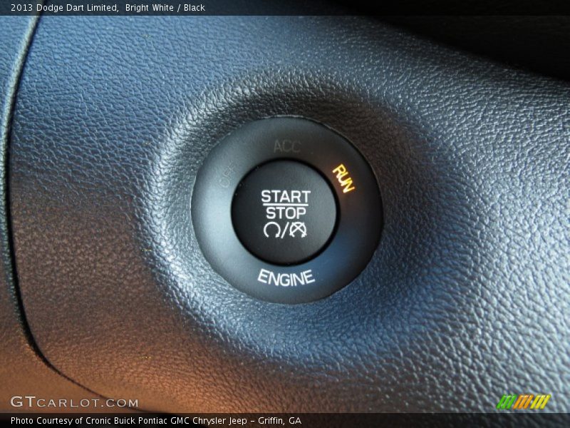 Bright White / Black 2013 Dodge Dart Limited