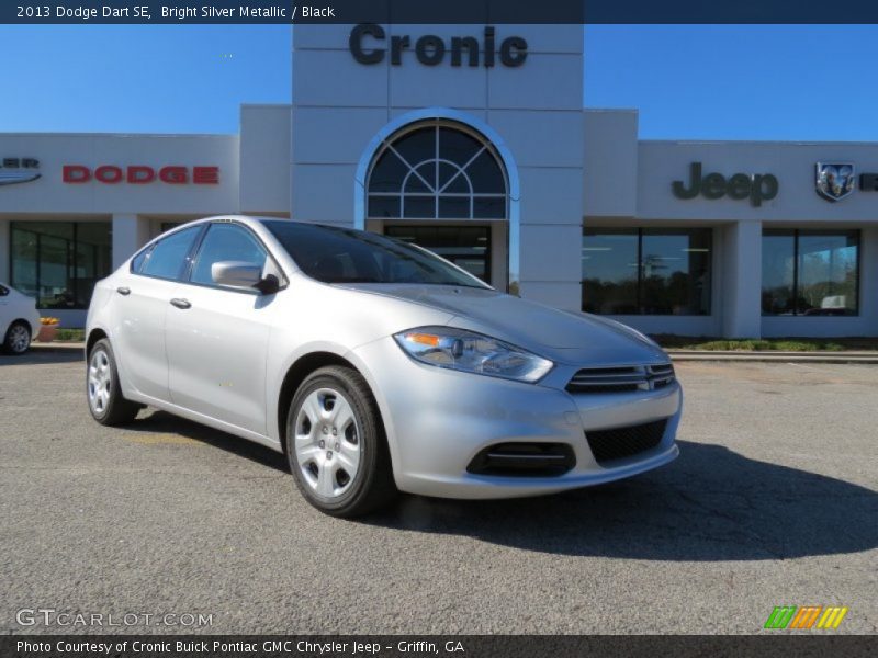 Bright Silver Metallic / Black 2013 Dodge Dart SE