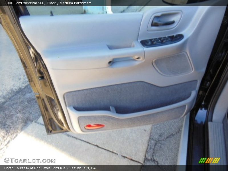 Black / Medium Parchment 2000 Ford Windstar SEL