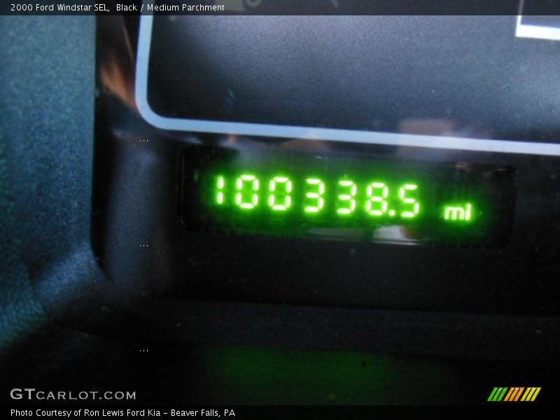 Black / Medium Parchment 2000 Ford Windstar SEL