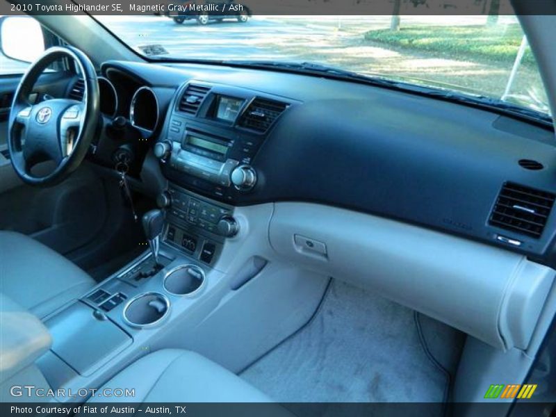 Magnetic Gray Metallic / Ash 2010 Toyota Highlander SE