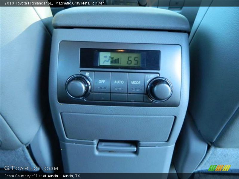 Magnetic Gray Metallic / Ash 2010 Toyota Highlander SE