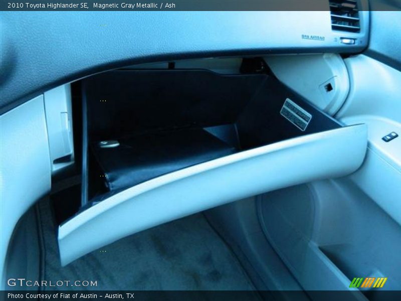 Magnetic Gray Metallic / Ash 2010 Toyota Highlander SE